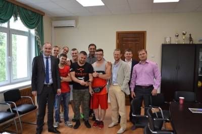 Генеральный директор KENGURU.PRO Максим Попов встретился с Министром спорта, туризма и молодежной политики Сахалинской области Антоном Зайцевым.